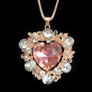 🌀 Faceted Pink Heart & Crystal Gemstone Pendant Necklace